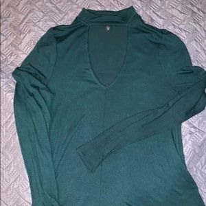 Hunter green keyhole top
